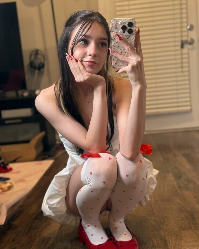 Glamour model Katrina posing for a photo