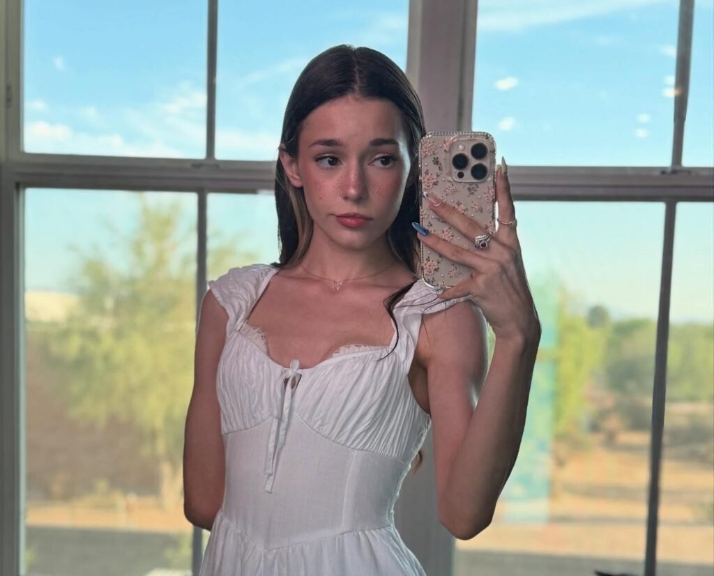 Glamour model Katrina posing for a photo