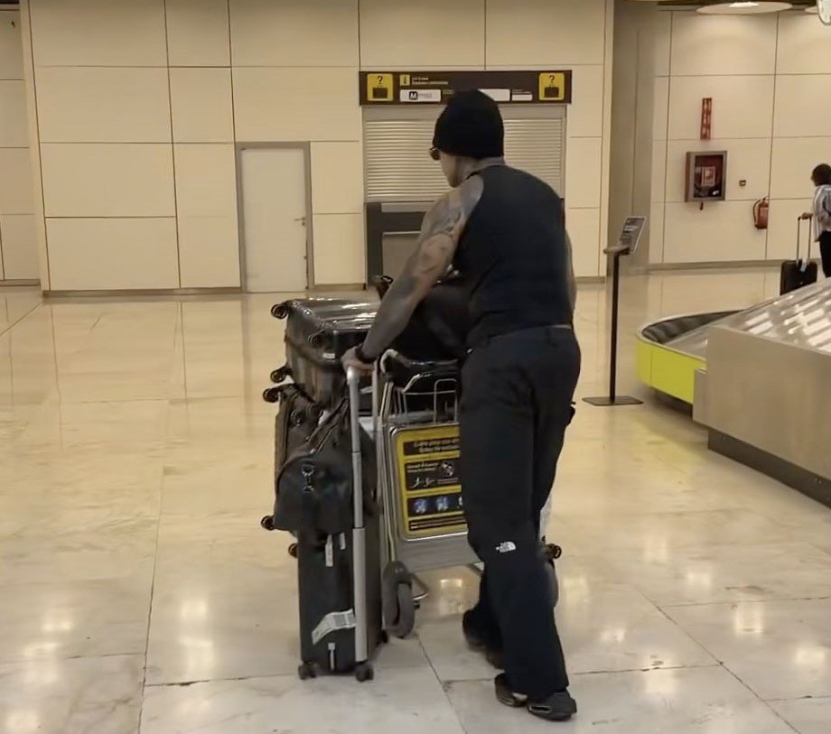 Colombian influencer Yeferson Cossio allegedly used a device producing realistic flatulence sounds and smells on an Avianca flight