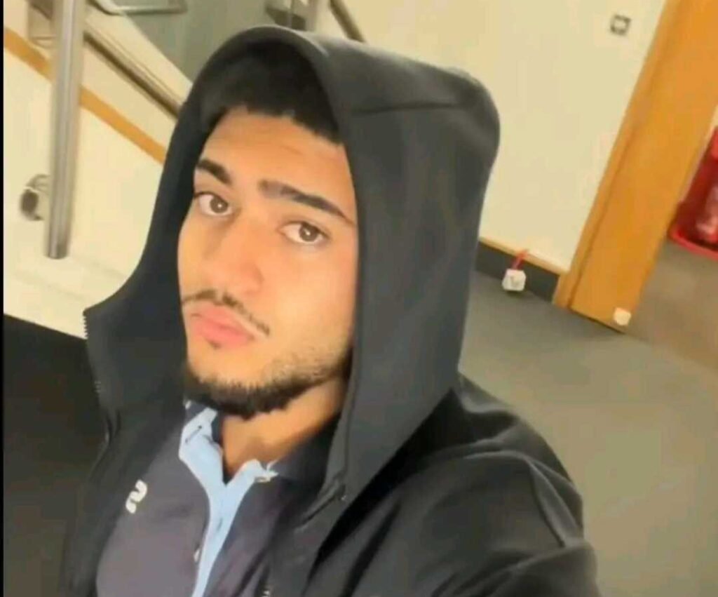 A group of lads on a stag party in Portsmouth were stunned when a fox casually joined them outside a takeaway