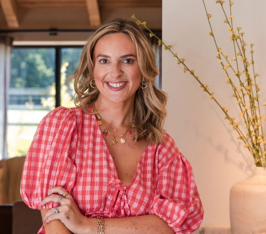 Manchester thrifter Holly Wood spotted a Ted Baker midi dress worth over £300 on a charity shop rail and paid just £9.