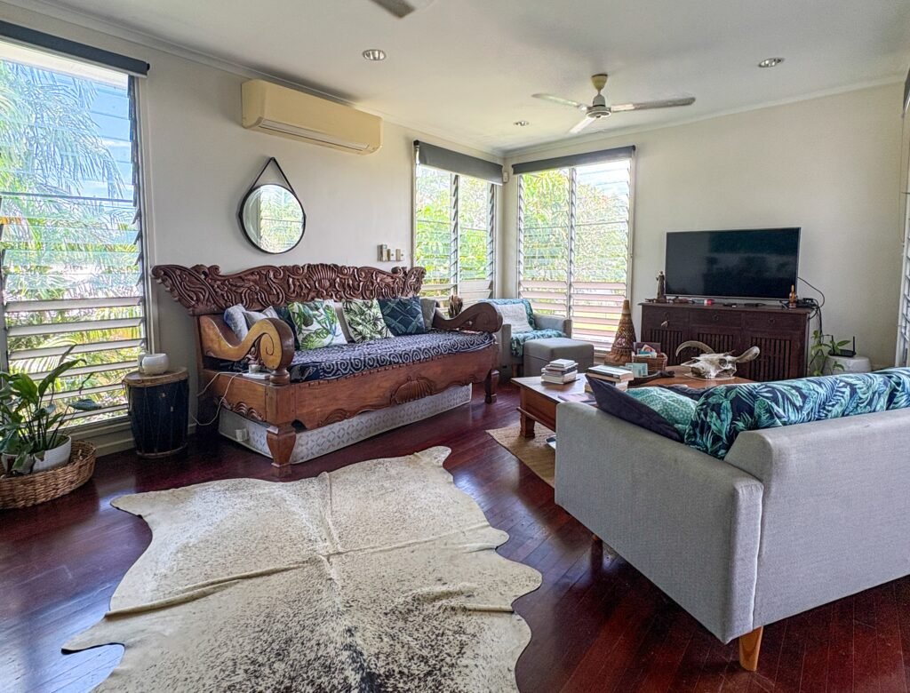 Tara Little, 25, ditched rent and bills by becoming a full-time housesitter