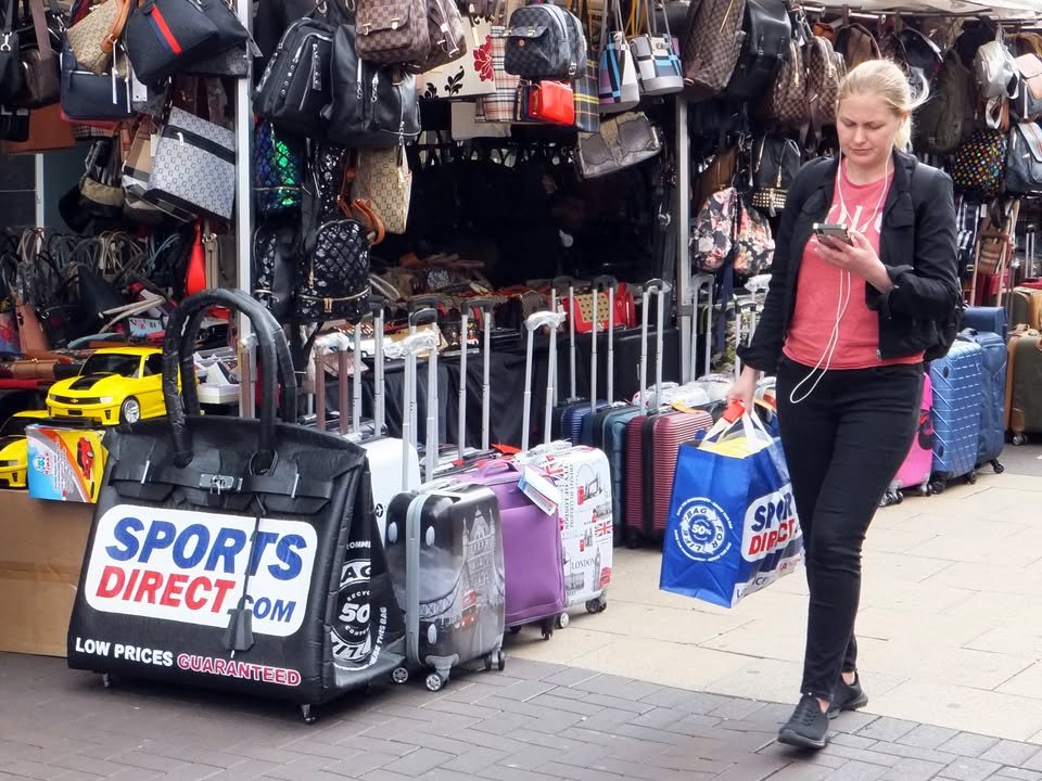 Artist Vinay Hathi created an oversized Sainsbury's "Birkin" bag from leftover carpet as a joke