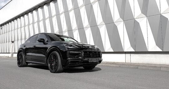 A 2021 Porsche Cayenne GTS Coupé owned by Lionel Messi during his last season at Barcelona