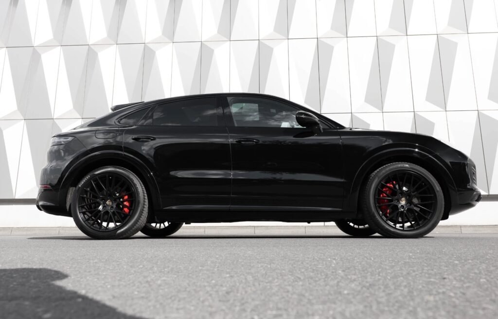 A 2021 Porsche Cayenne GTS Coupé owned by Lionel Messi during his last season at Barcelona