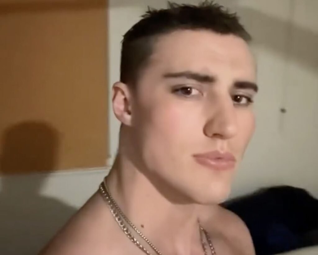 Australian influencer Androgenic was arrested mid-livestream on Kick