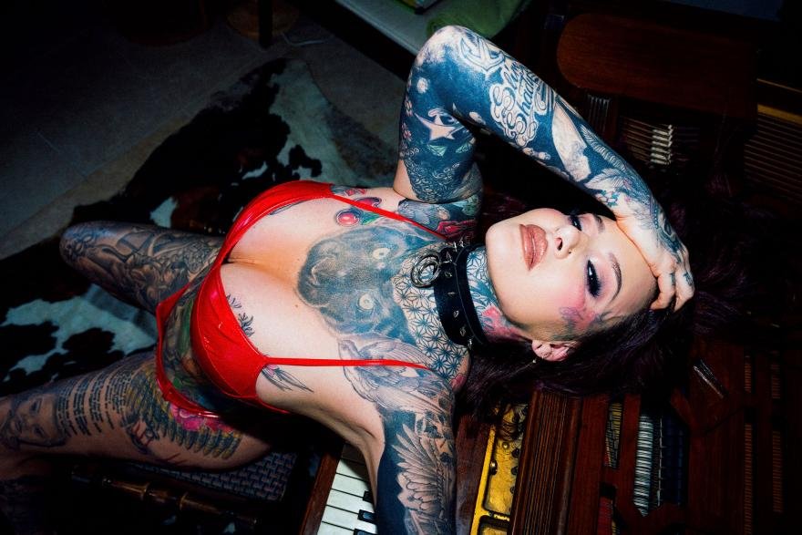 Babestation model Jem Lucy position for a photo