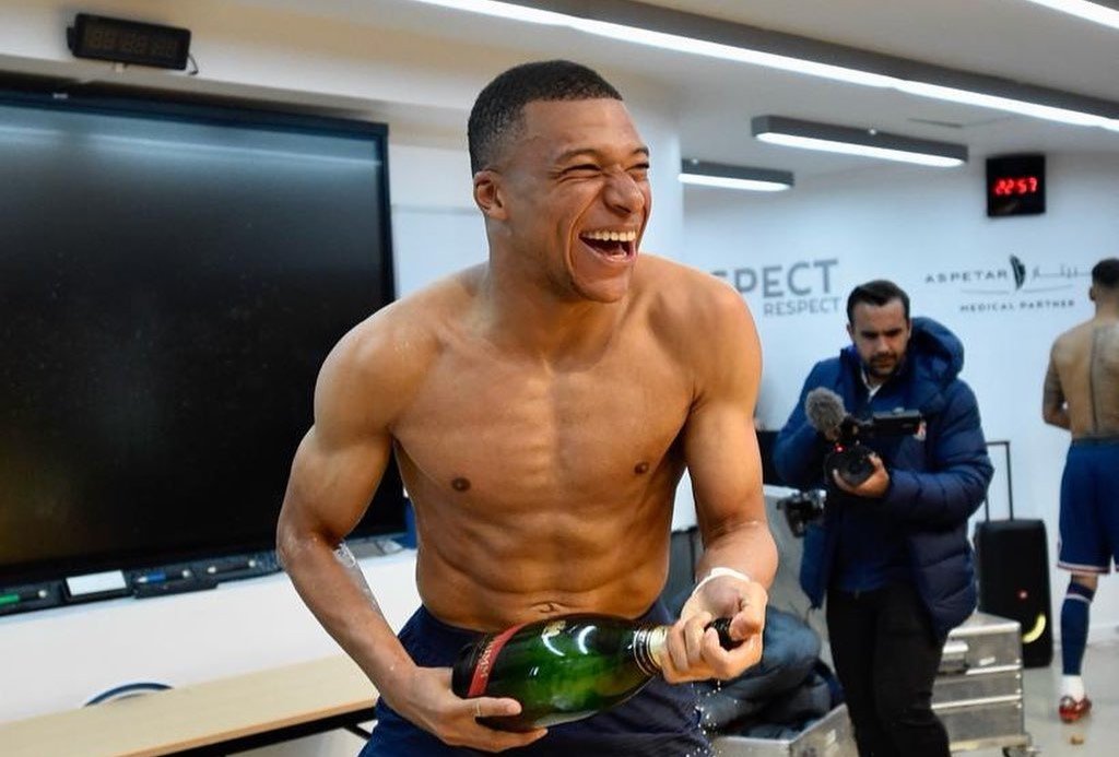 Kylian Mbappe sparked fury among Real Madrid fans after jetting to Sardinia on a private jet