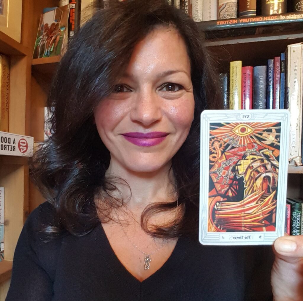 Celebrity psychic Inbaal Honigman has read the auras of Taylor Swift