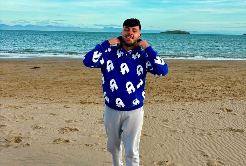 Travel creator Ruben Chorlton-Owen says Tenerife is full of tourist traps catching Brits out every year