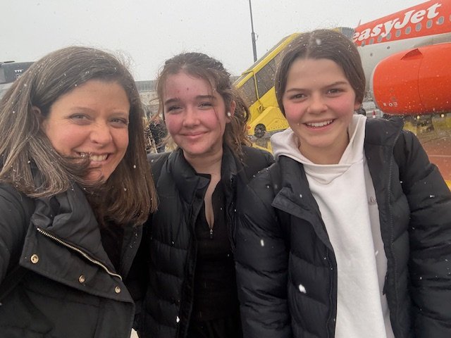 Georgie flew her teenage daughters to Austria for a 24-hour coolcation so they'd finally see snow