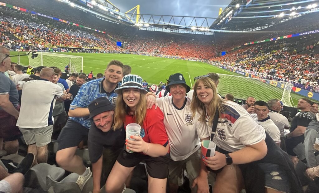 Sammie Bell is crossing six US states to follow England at the World Cup