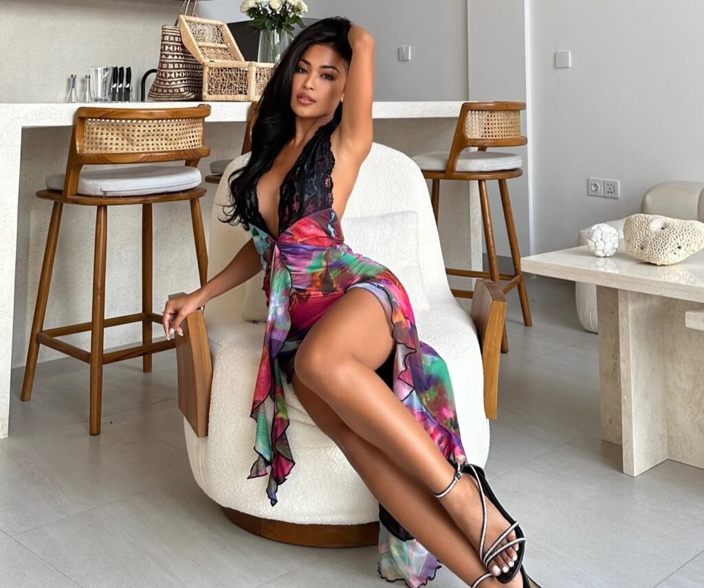 OnlyFans model Erzabel position for a photo