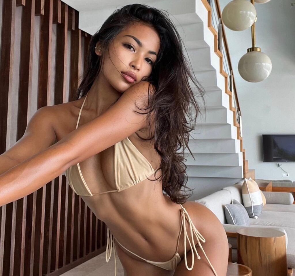 OnlyFans model Erzabel posing for a photo