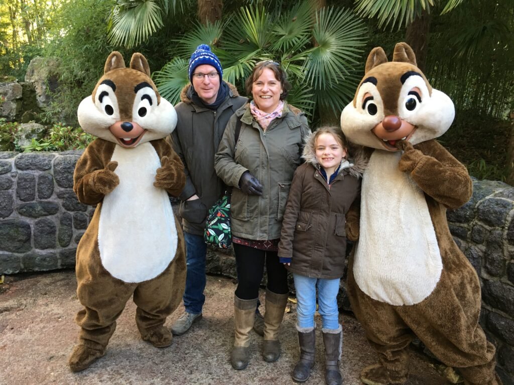 Together 25 years without marrying, Sara and Michael wed near Disney in five minutes