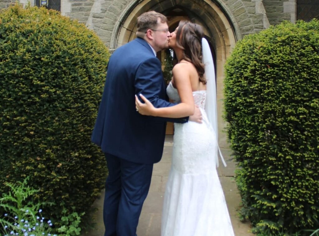A Manchester bride pulled off her dream wedding for just £1,700, including a £15 Shein dress from Vinted