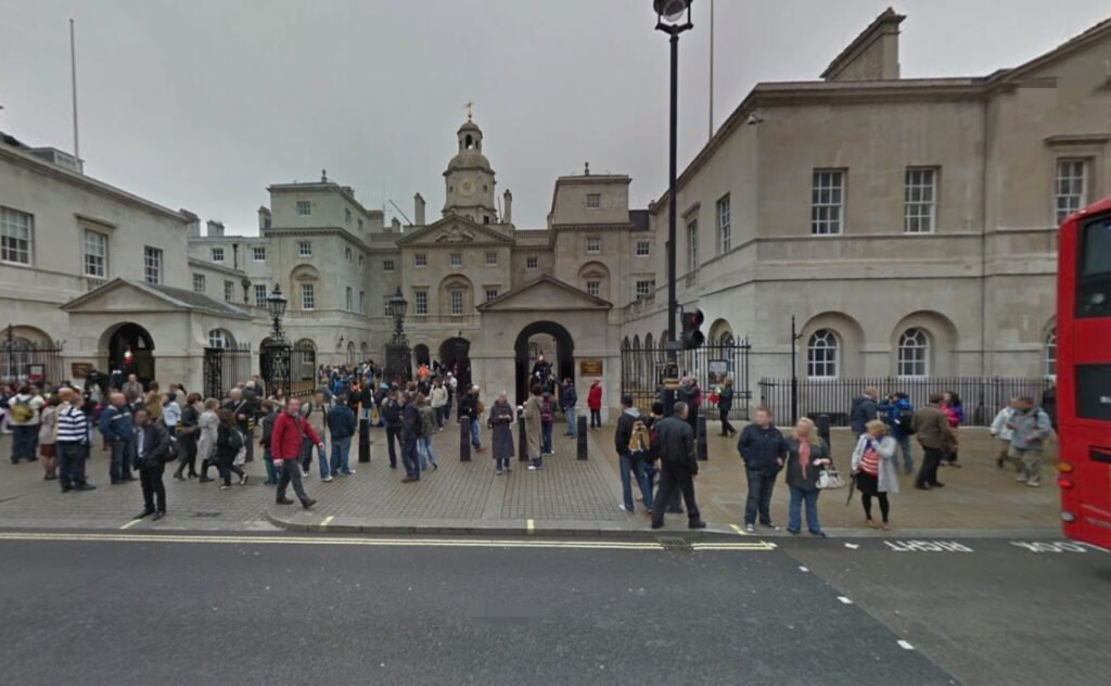 Viral footage of a King's Guard horse struggling in the London heatwave has hit 200,000 views