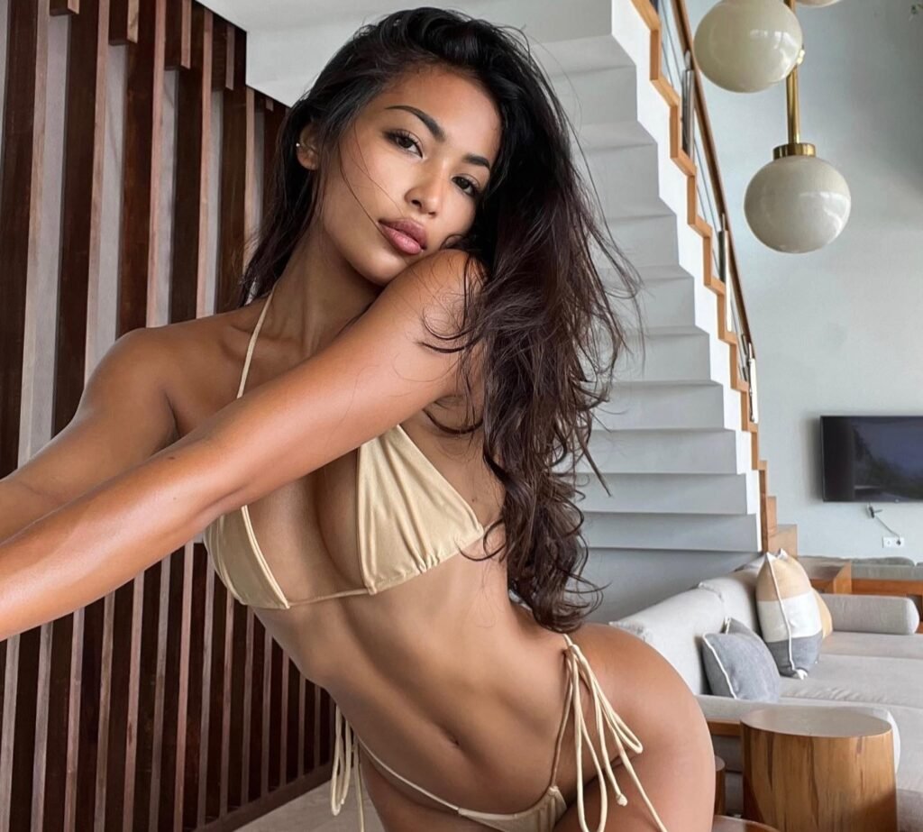 OnlyFans model Erzabel posing for a photo