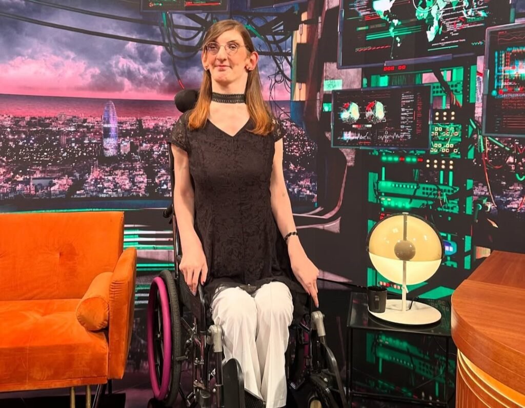 Rumeysa Gelgi, the world's tallest woman, lived 29 years with the wrong diagnosis