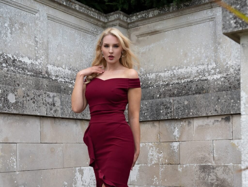 Babestation model Bonni Gee posing for a photo