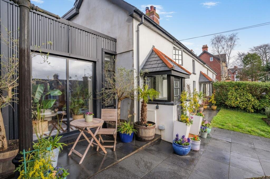 Charlotte Church has listed her 17th century Barry cottage for £695,000