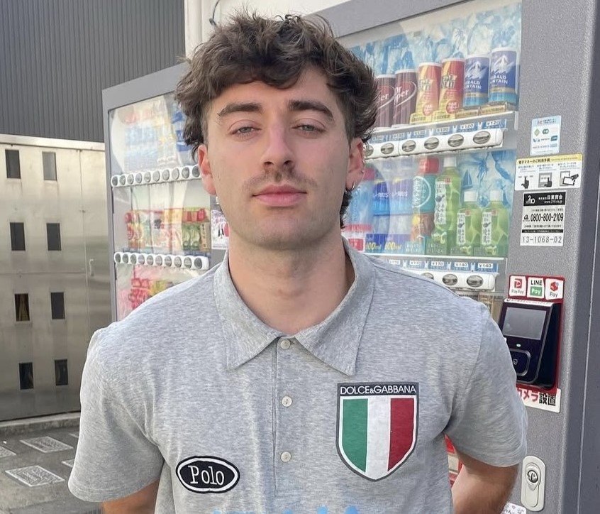 Influencer Carmie Sellitto left his Land Rover for 10 minutes in west London