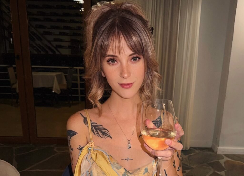 OnlyFans model Jade Vow posing for a photo