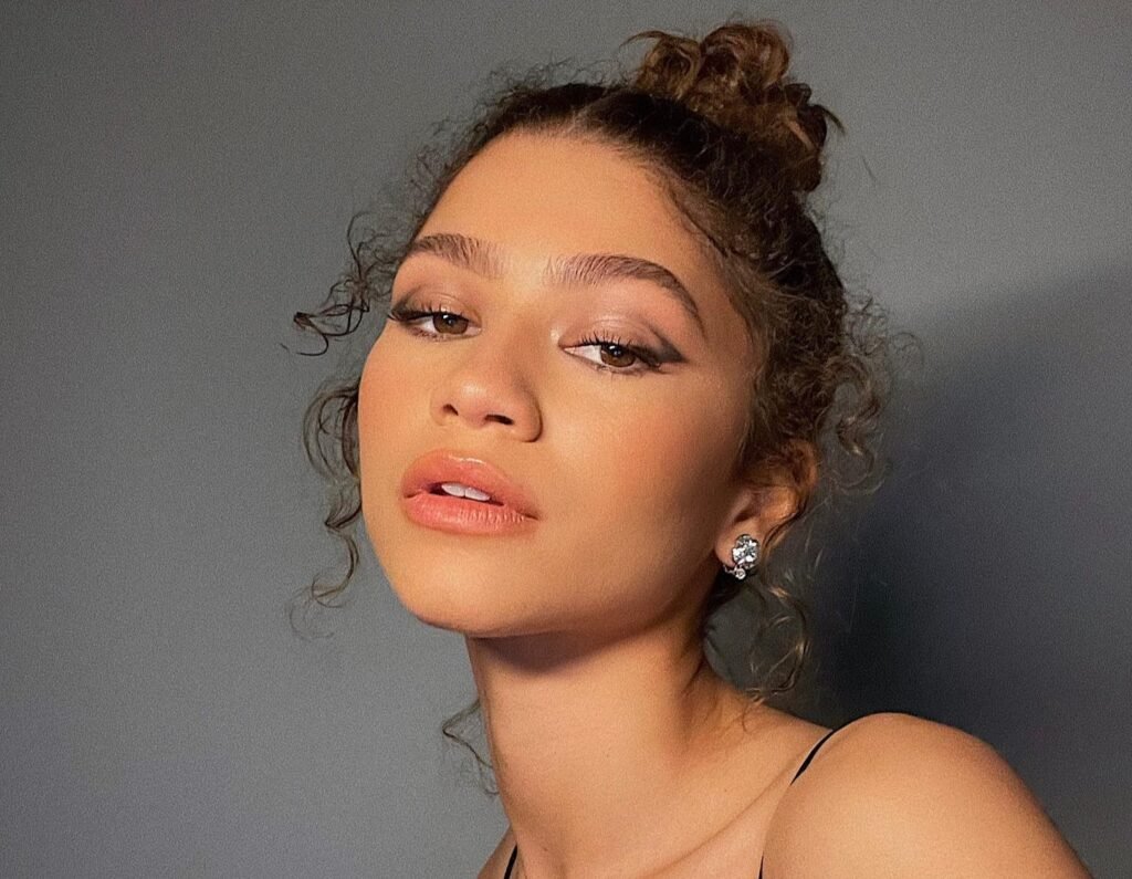 The internet has dubbed property manager Paige McKillip Zendaya's secret twin