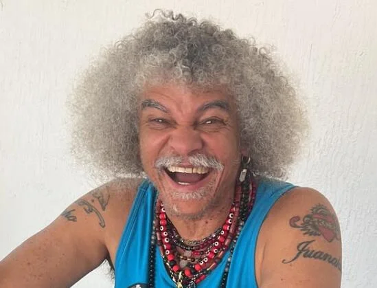 Colombian football legend Carlos Valderrama, 65, has shaved off his iconic golden afro after three decades, and fans couldn’t believe the video was real.