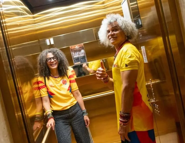Colombian football legend Carlos Valderrama, 65, has shaved off his iconic golden afro after three decades, and fans couldn’t believe the video was real.