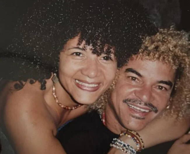 Colombian football legend Carlos Valderrama, 65, has shaved off his iconic golden afro after three decades, and fans couldn’t believe the video was real.