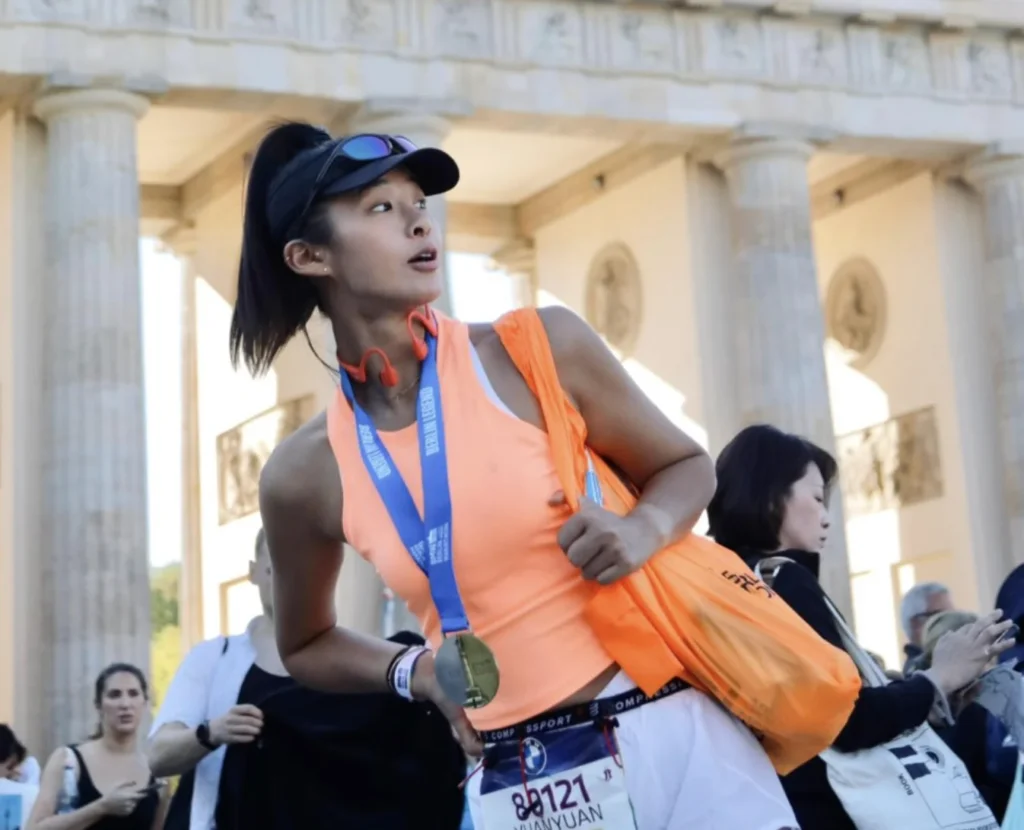 Chinese fitness influencer Abeeeer admits cheating at Berlin Marathon by riding a bike during the race. Her sponsor Brooks China has ended their relationship with her.
