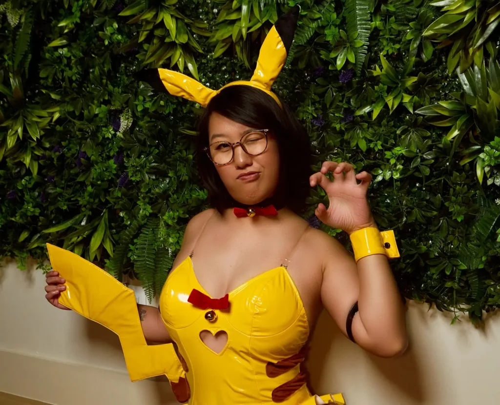 Texas model Uwu Tofu studied astrology to prove her friends wrong. It became her job - then her ticket to a £15,000-a-month career as an online creator.