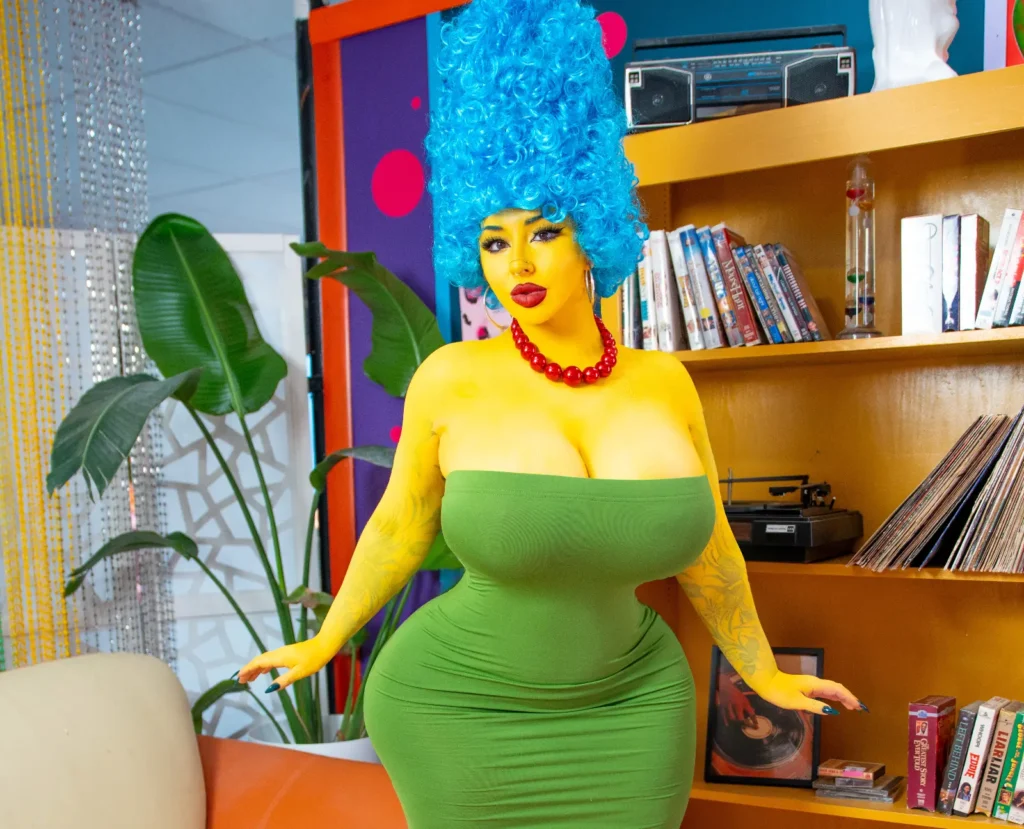 Dominatrix Juliette Michele runs a thriving business at convention booths where men pay for physical services - her bestselling offering is thigh headlocks, not kicks.