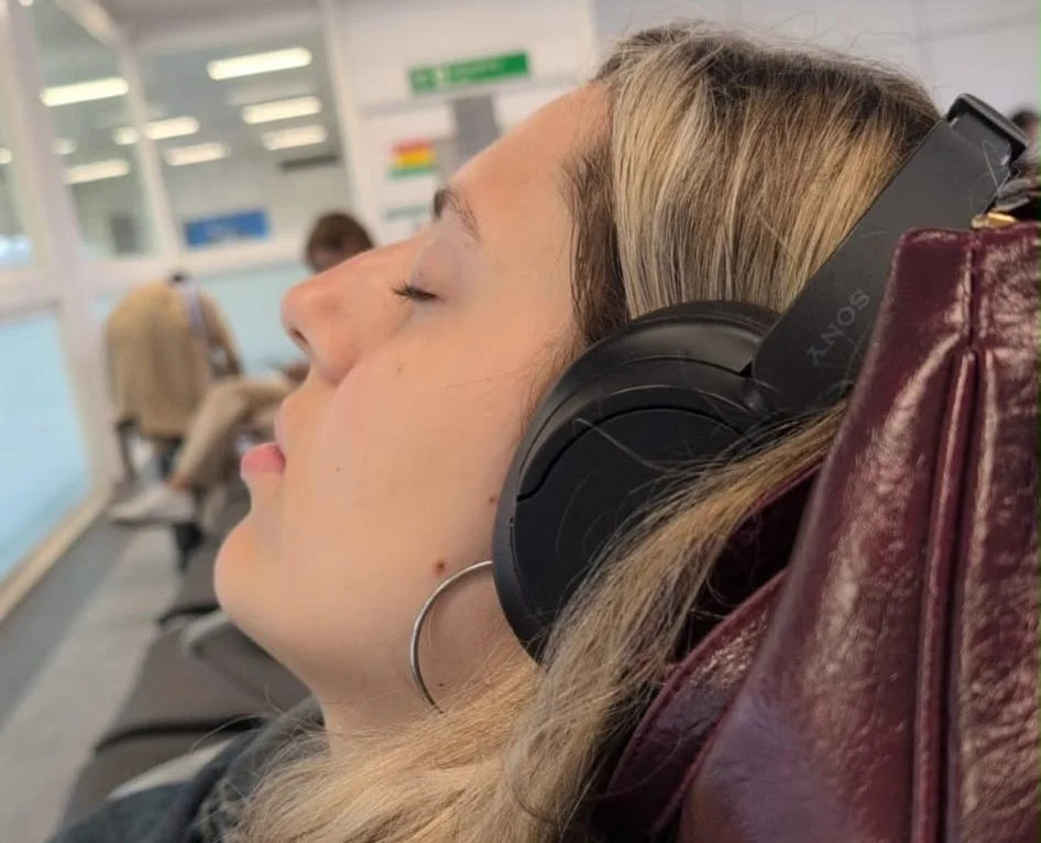 Young woman with narcolepsy reveals how she falls asleep anywhere - on dates, at work, even during exams - despite facing accusations of laziness and disbelief.