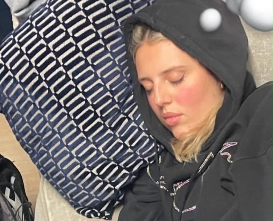 Young woman with narcolepsy reveals how she falls asleep anywhere - on dates, at work, even during exams - despite facing accusations of laziness and disbelief.